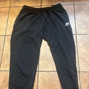 Size medium women’s